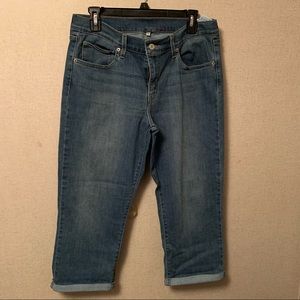 Women Levi’s cropped denim jeans 30